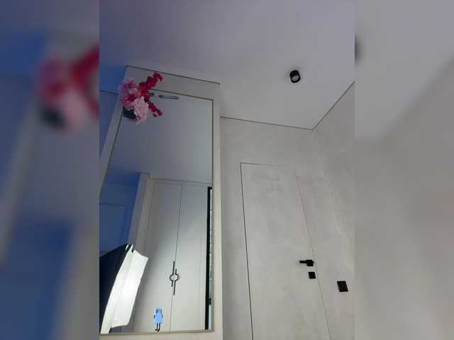 Adel9's BongaCams show and profile