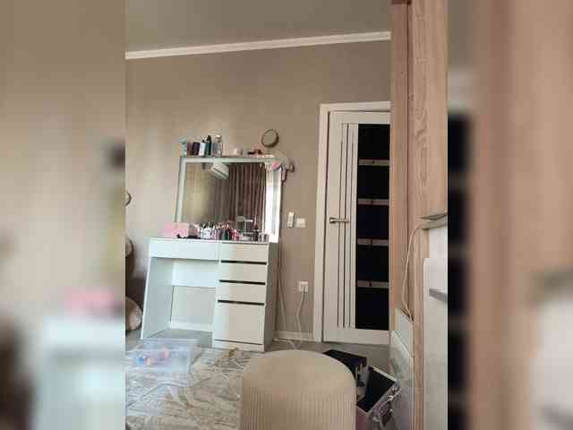 Adel9's webcam live show