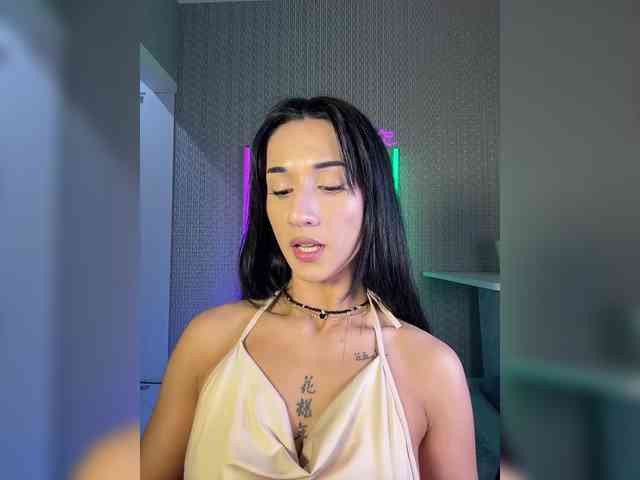 Adel9's webcam live show