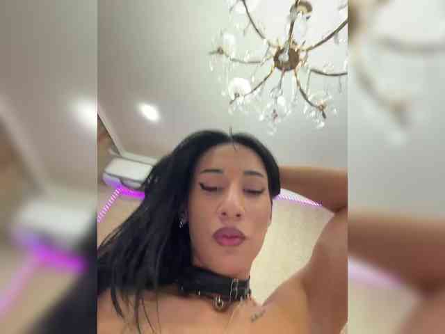Adel9's webcam live show