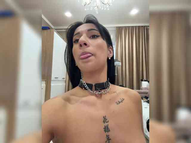 Adel9's webcam live show