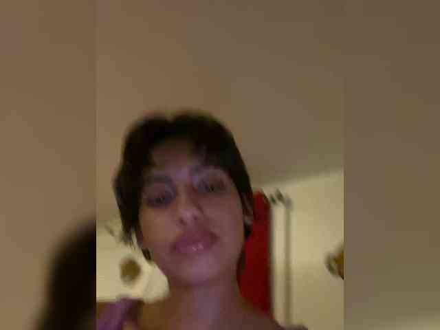 Shyypussyxx webcam