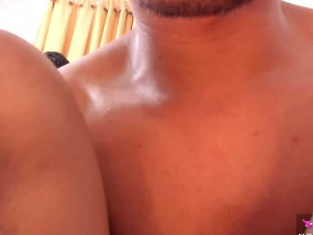 Milfandrea's BongaCams show and profile