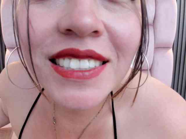 free anonymous chat Sofhiia