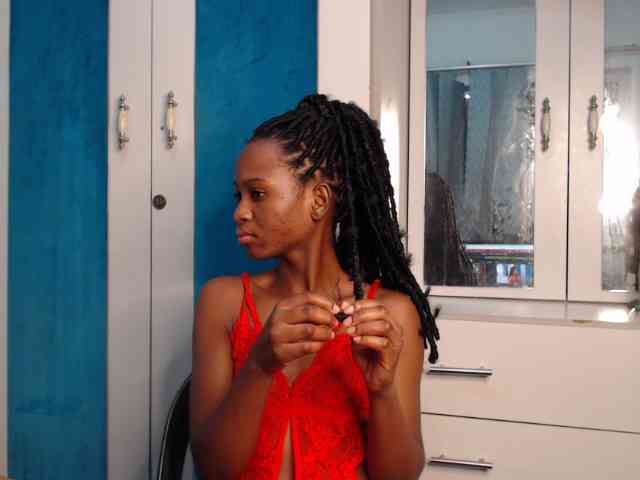 LadyDiva69 webcam