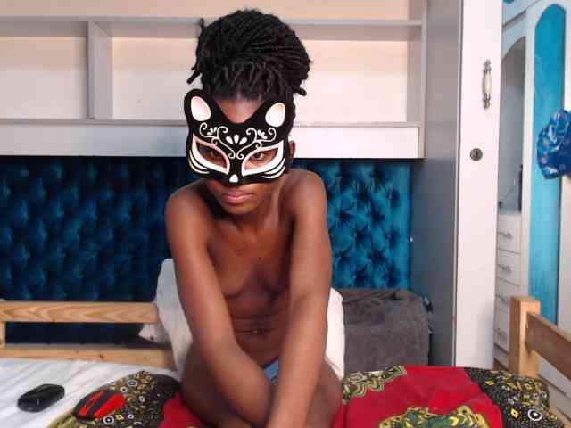 LadyDiva69 webcam