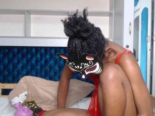 LadyDiva69 webcam