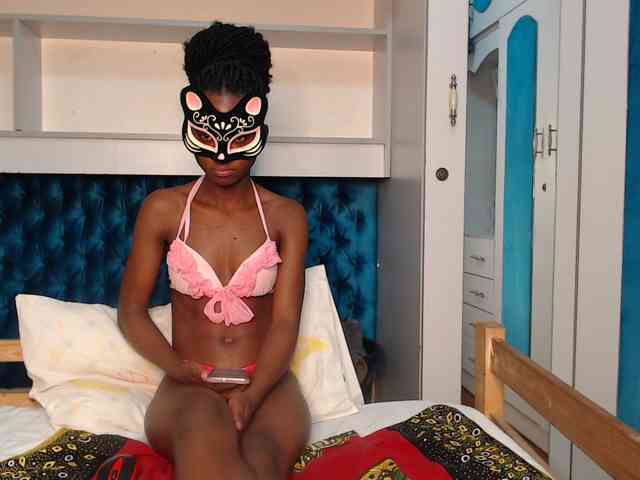 LadyDiva69 webcam