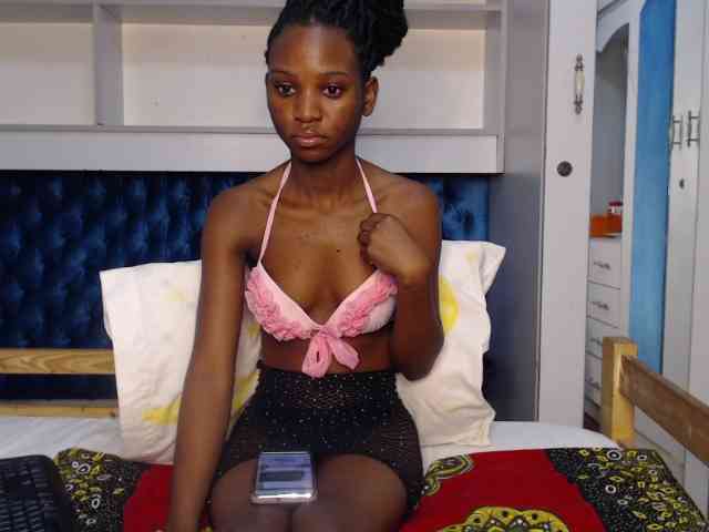LadyDiva69 webcam