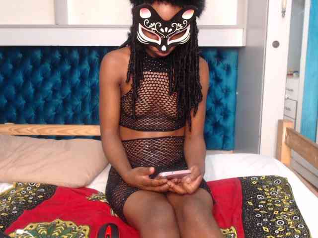 LadyDiva69 webcam