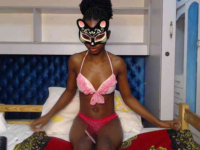 LadyDiva69 webcam