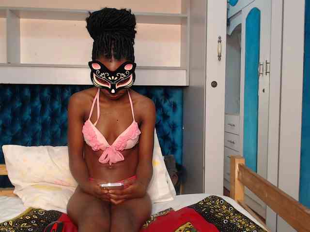 LadyDiva69 webcam