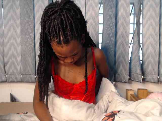 LadyDiva69 webcam