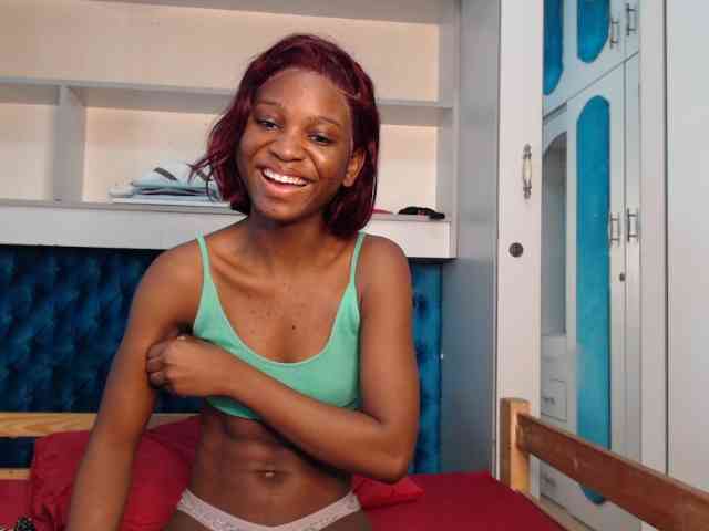 LadyDiva69 webcam