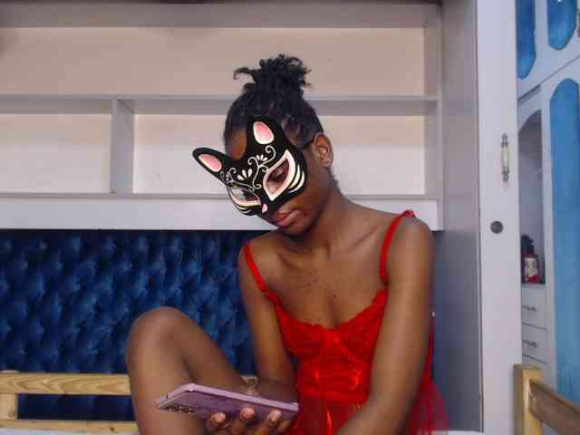 LadyDiva69 webcam