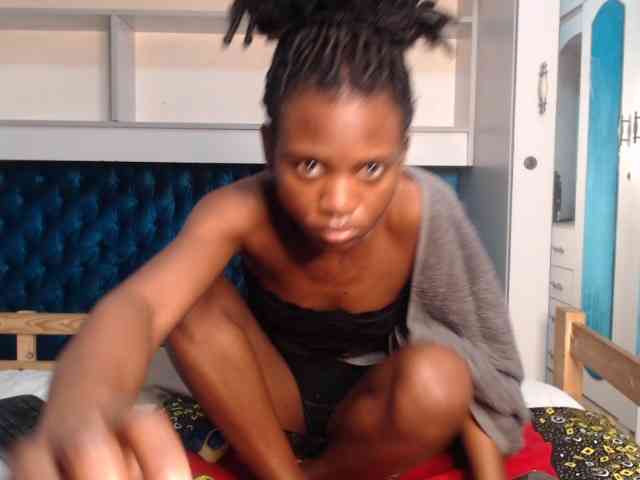 LadyDiva69 webcam