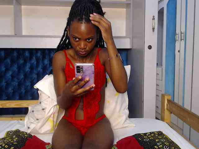 LadyDiva69 webcam