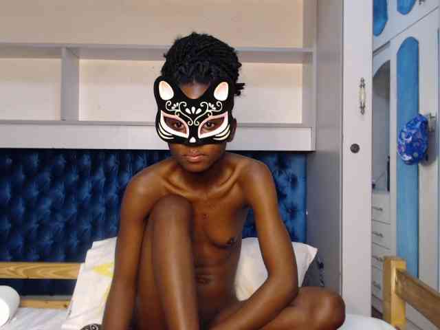 LadyDiva69 webcam