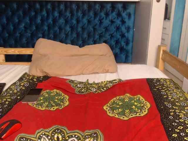 LadyDiva69 webcam