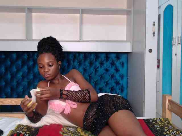 LadyDiva69 webcam