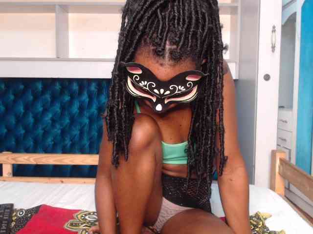 LadyDiva69 webcam