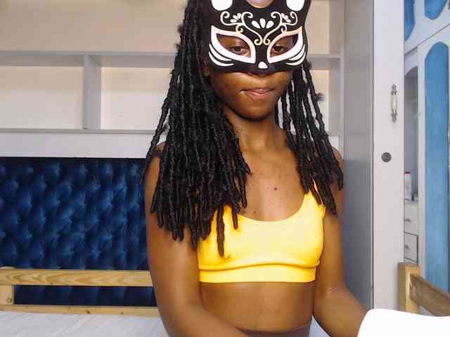 LadyDiva69 webcam