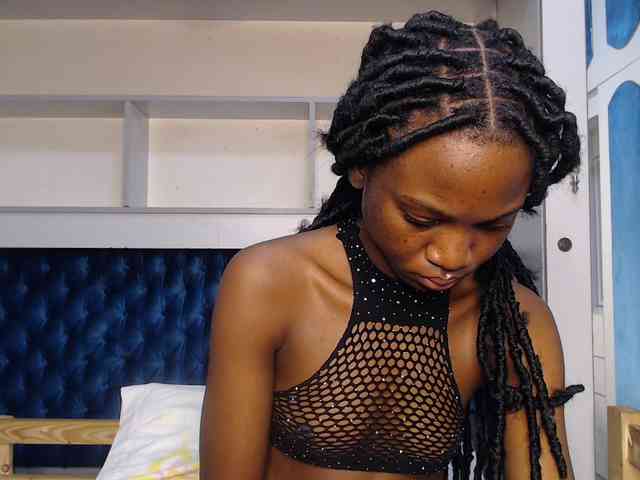 LadyDiva69 webcam