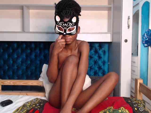 LadyDiva69 webcam