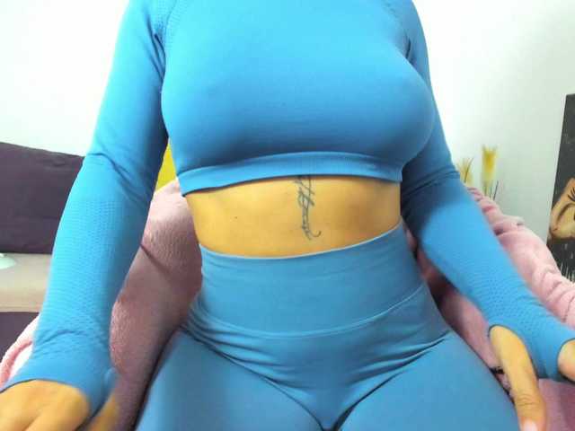 VickyIvy's BongaCams show and profile