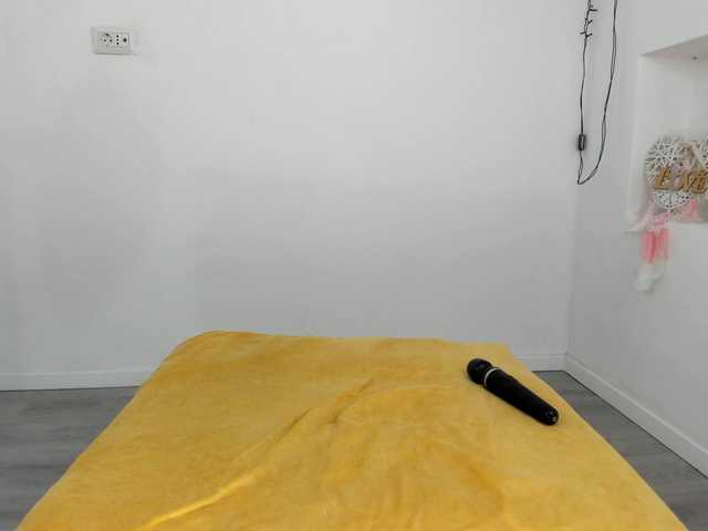 VickyIvy webcam