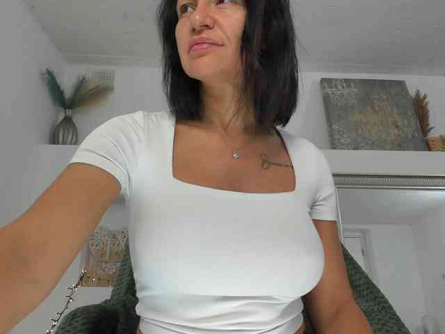 VickyIvy webcam