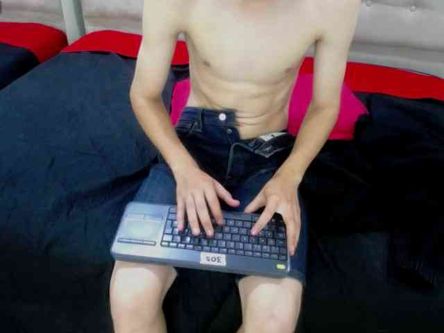 JonassSmith Live Webcam on BongaCams