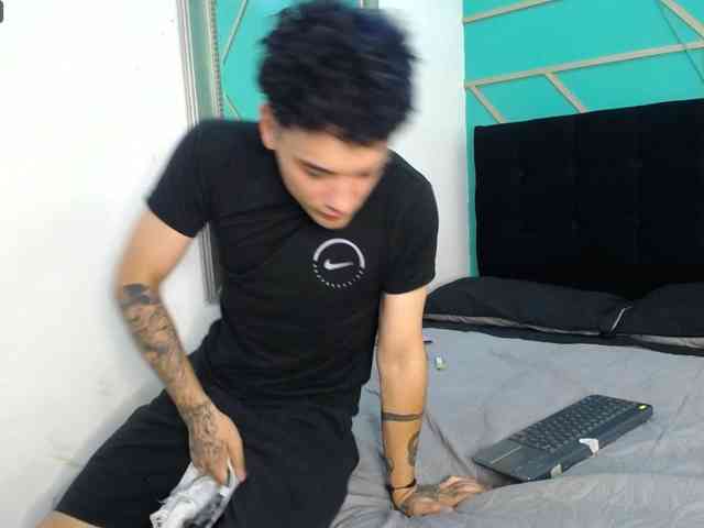 PaullSmitth Live Webcam on BongaCams
