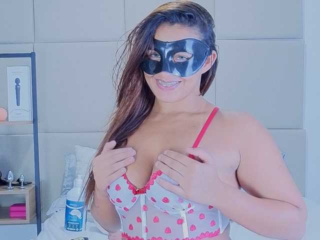 Soraafire's BongaCams show and profile