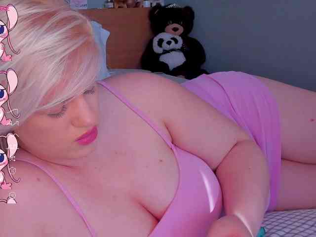 JosephineBlairs webcam
