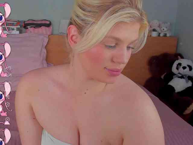 JosephineBlairs webcam