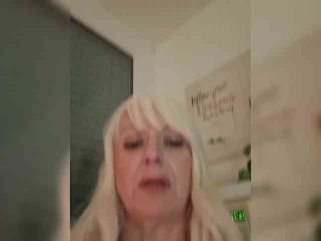 blondeterry webcam