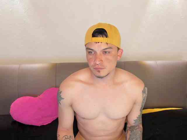 tommyandgrace webcam