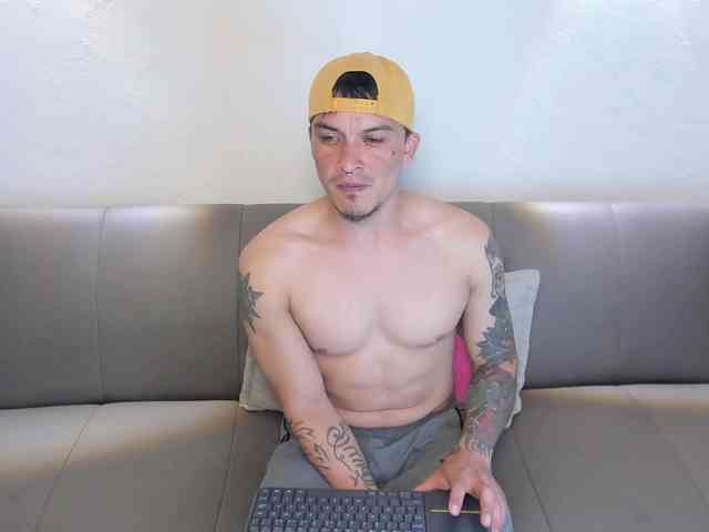 tommyandgrace webcam