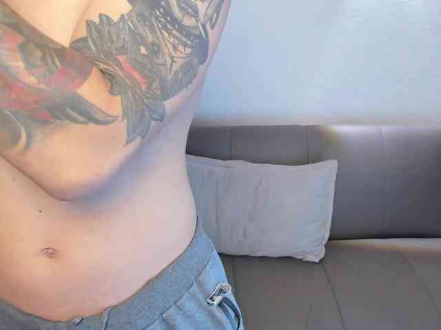 tommyandgrace webcam