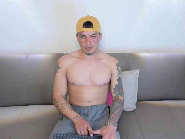 tommyandgrace webcam