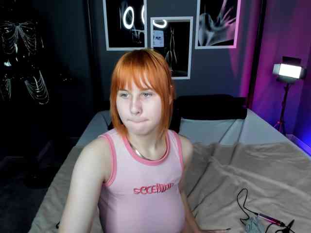 AngelaRoy webcam