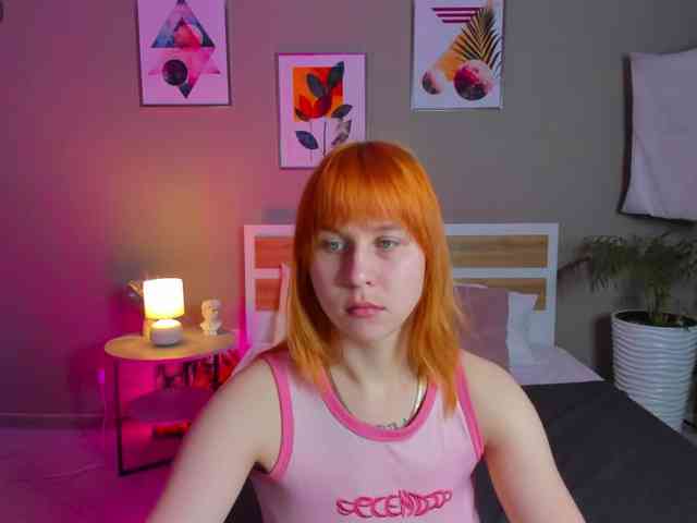 AngelaRoy webcam