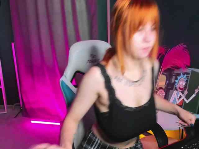 AngelaRoy webcam