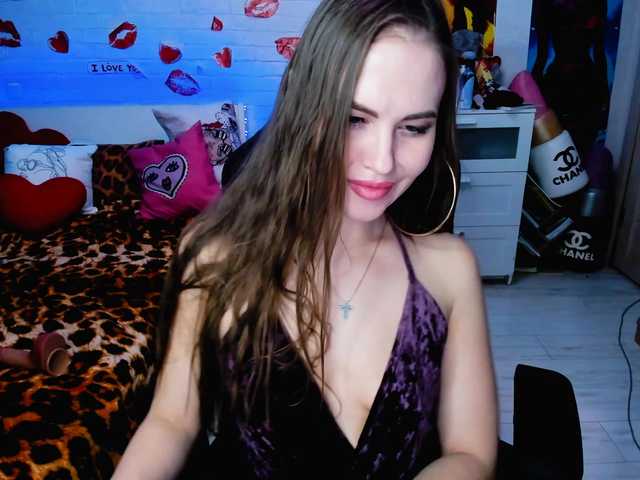 BaddNikky's BongaCams show and profile