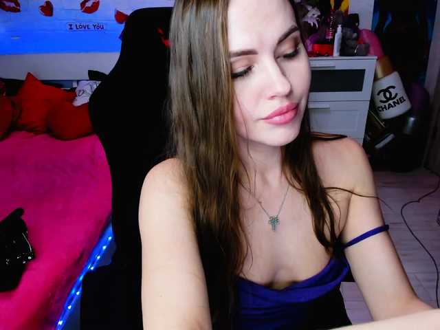 BaddNikky's BongaCams show and profile