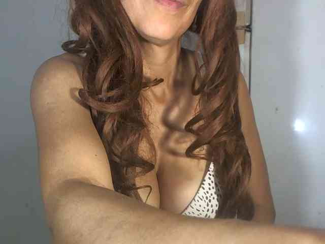 angesexyfull Live Webcam on BongaCams