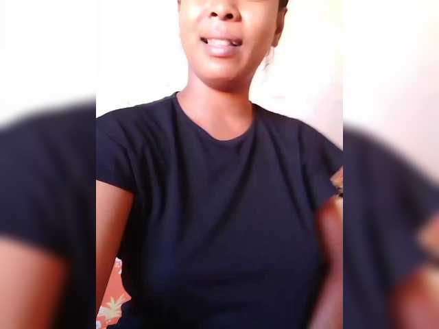 FredahSannie's BongaCams show and profile