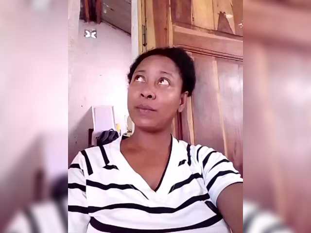 FredahSannie Live Cam on BongaCams and RICams