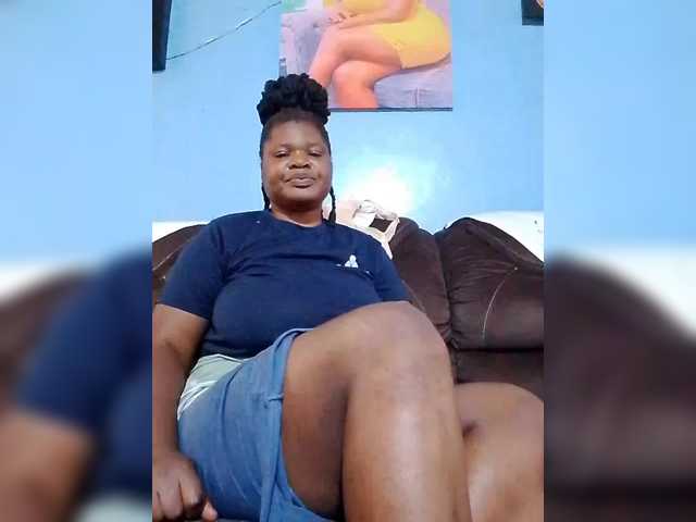 CreamyClit webcam